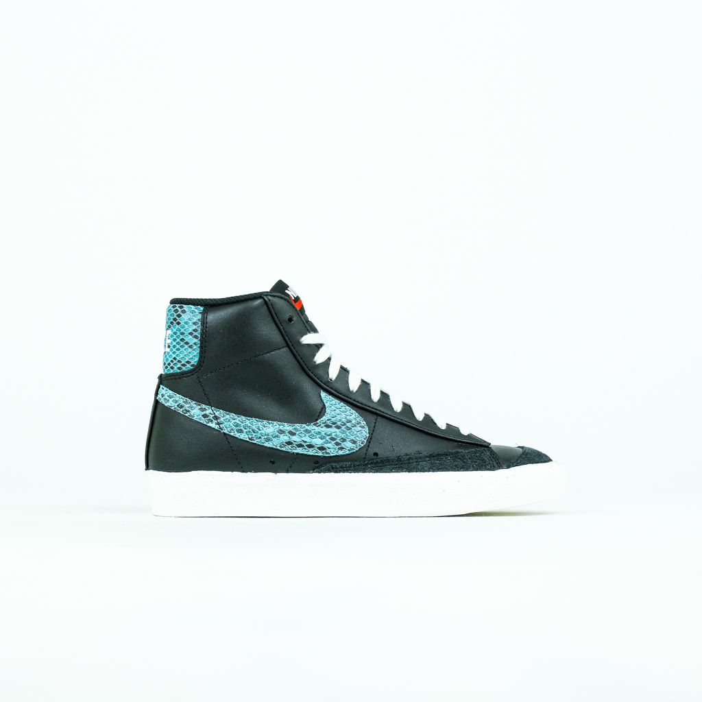 nike reptile blazer