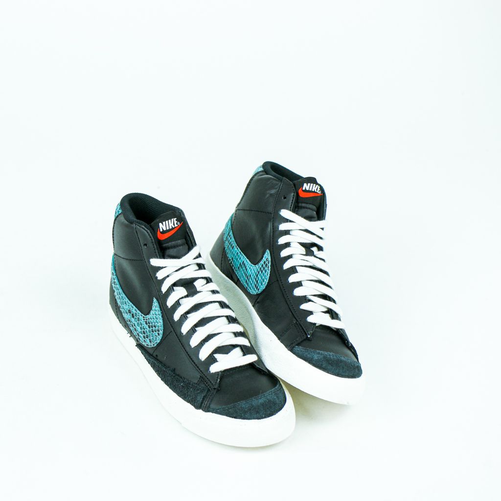 nike reptile blazer