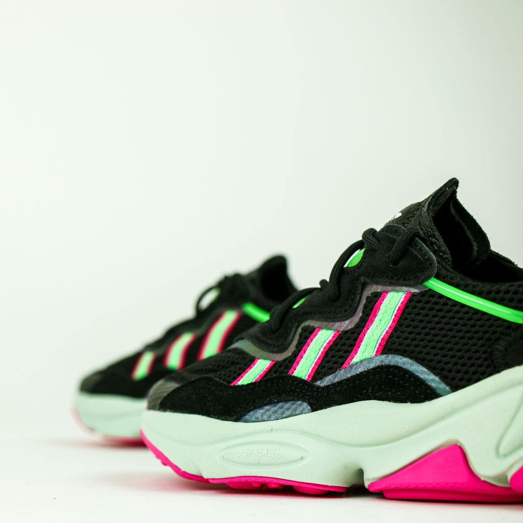 OZWEEGO W Adidas Sneakerium