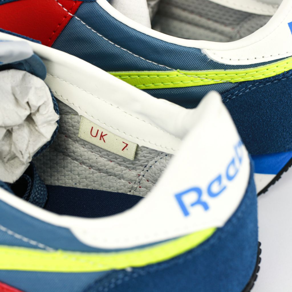 reebok az 2
