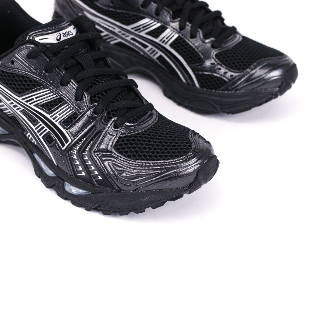 Gel kayano black clearance